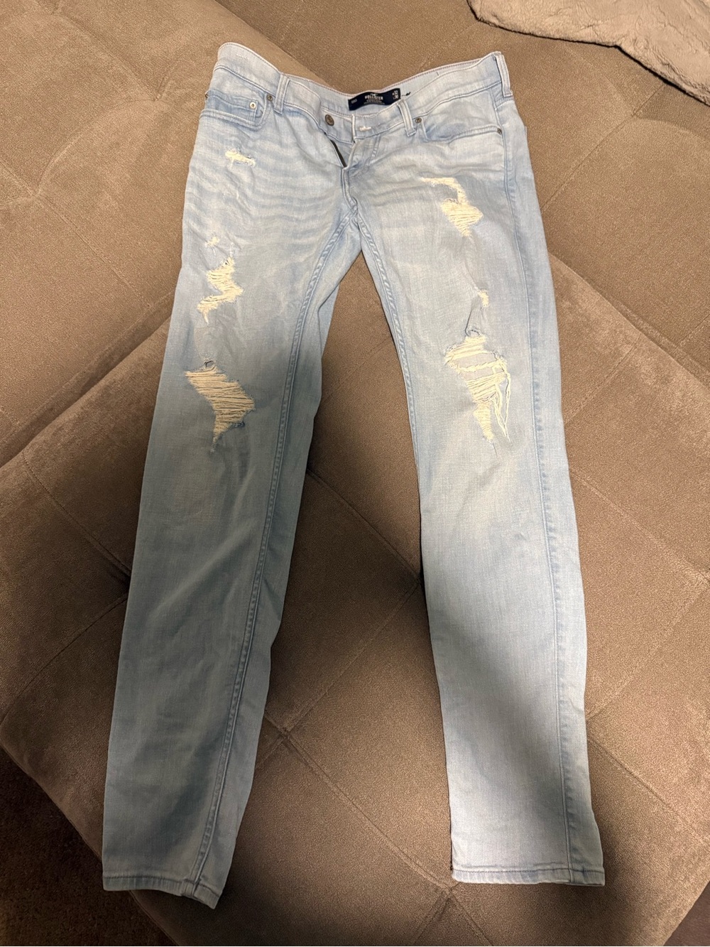 Hollister Men’s Stacked Skinny Light Blue Denim Jeans Stretch Distressed